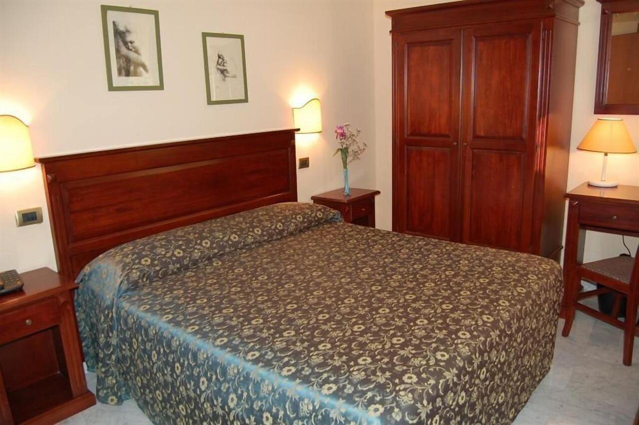 Hotel Astor Firenze Eksteriør billede
